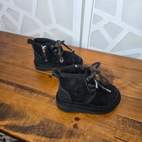 UGG Black Neumell 2 Chukka Ankle Boots Girls SZ Baby 6c Winter Snow Fur Lined - Picture 3 of 5